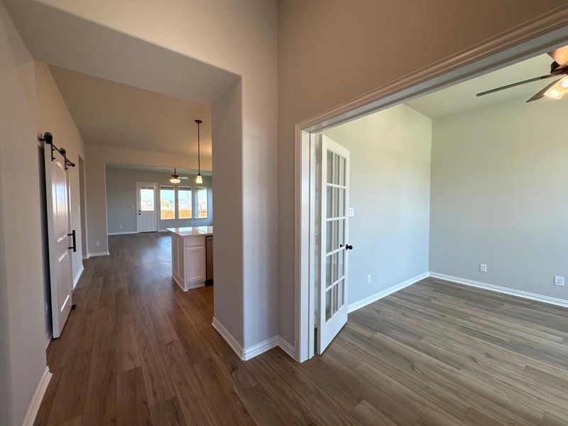 Spacious, unfurnished interior of a new home in Cedar Ridge Estates, Anna (Image 11).