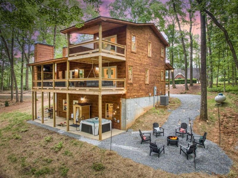 Image 69 of a home in .