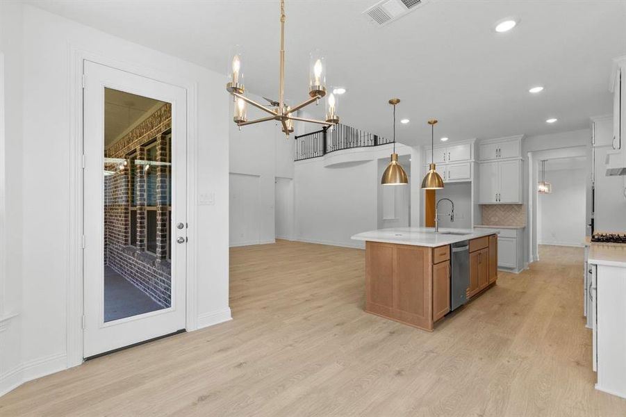 DAL_Saddle Star_Lockhart_2400 Randas Way (28) DAL_Saddle Star_Lockhart_2400 Randas Way (28)