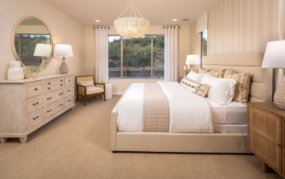 Luxurious Owner's Suite Luxurious Owner's Suite