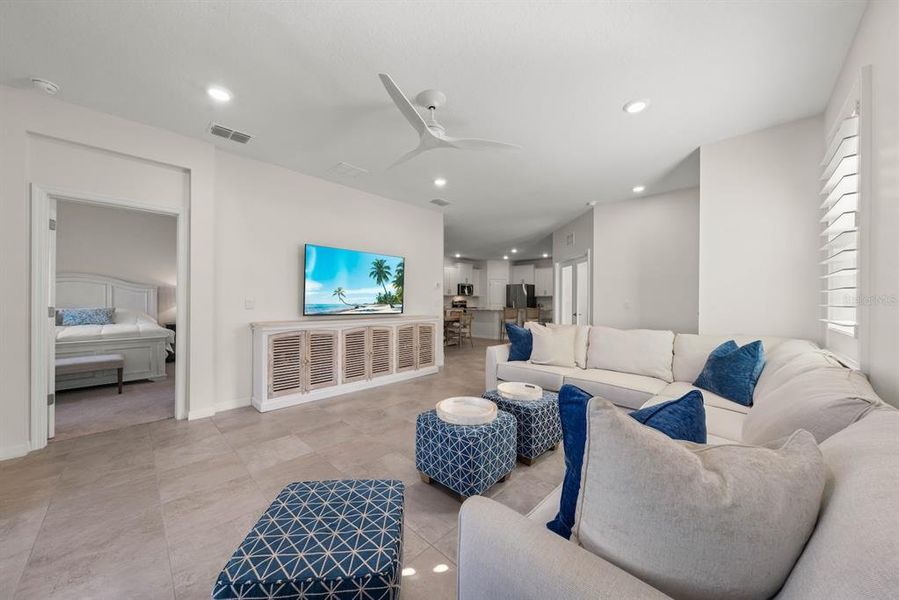 Furnished interior view inside a new home in Star Farms at Lakewood Ranch, Bradenton (Image 17).