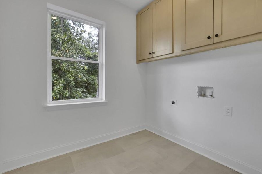 Spacious, unfurnished interior of a new home in , Buford (Image 21).