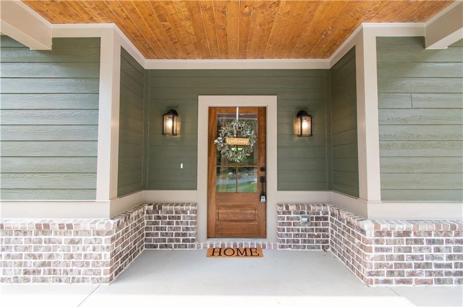 Exterior details and patio area of a home in , Jasper (Image 31).