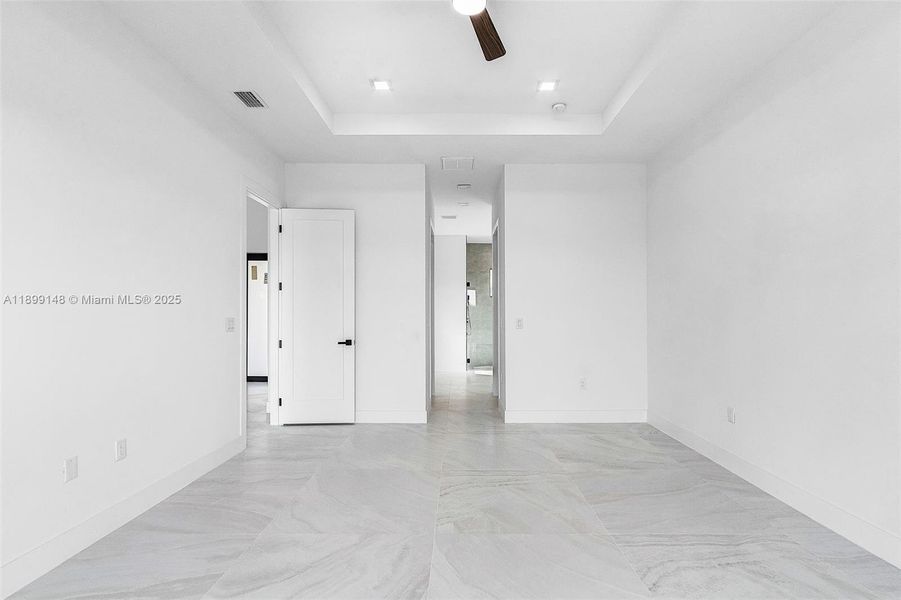 Spacious, unfurnished interior of a new home in , Cape Coral (Image 12). Spacious, unfurnished interior of a new home in , Cape Coral (Image 12).