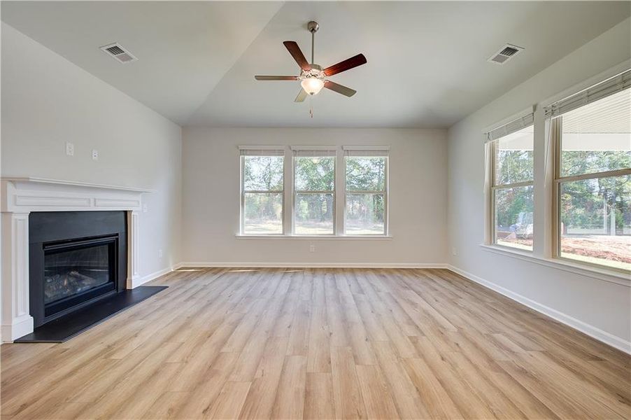 Spacious, unfurnished interior of a new home in Brighton, Locust Grove (Image 27). Spacious, unfurnished interior of a new home in Brighton, Locust Grove (Image 27).