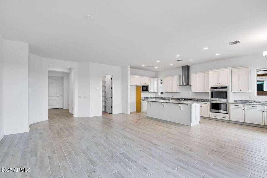 17837 W PASADENA - Ready Now!