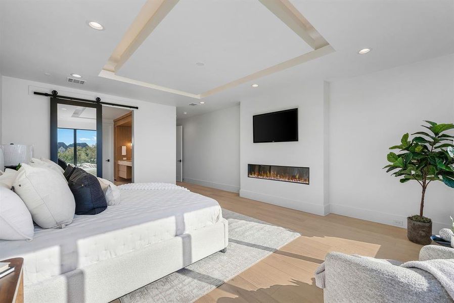 Furnished interior view inside a new home in , Prosper (Image 12).