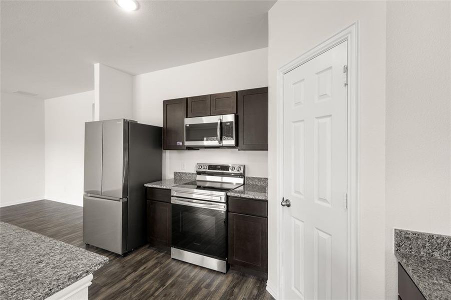 433 Rose-Kitchen-4 433 Rose-Kitchen-4