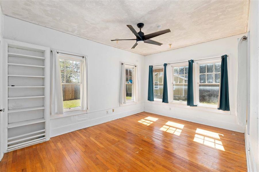 Spacious, unfurnished interior of a new home in , Brownwood (Image 30). Spacious, unfurnished interior of a new home in , Brownwood (Image 30).