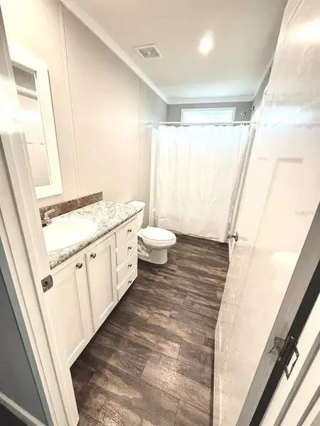 Furnished interior view inside a new home in , Thonotosassa (Image 2). Furnished interior view inside a new home in , Thonotosassa (Image 2).