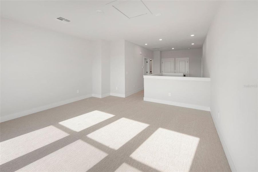 Spacious, unfurnished interior of a new home in Lakeview Crossing – Tradition Series, Sarasota (Image 19). Spacious, unfurnished interior of a new home in Lakeview Crossing – Tradition Series, Sarasota (Image 19).