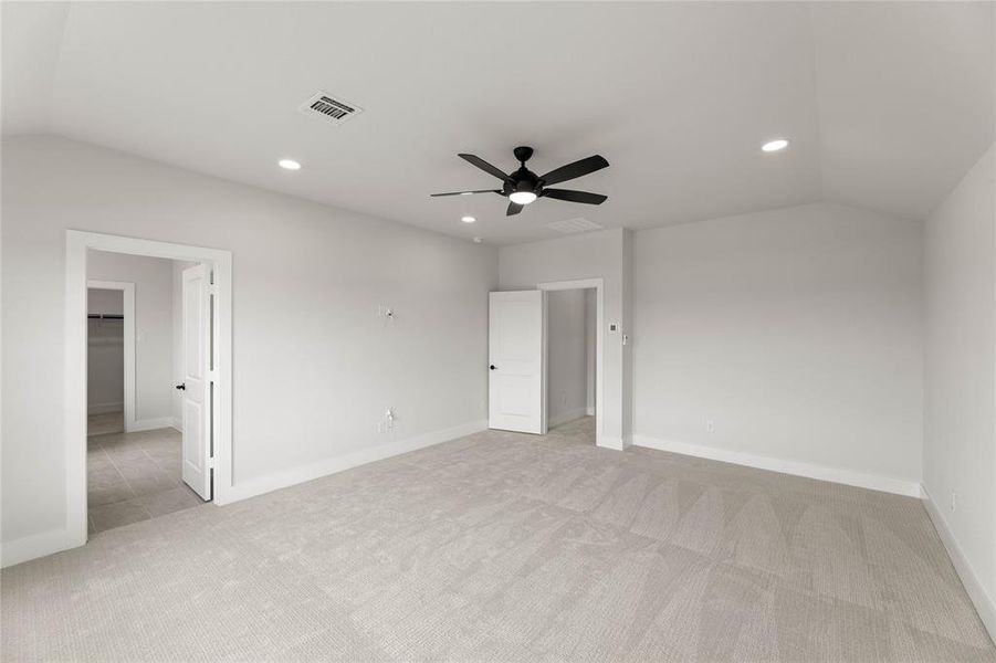 Spacious, unfurnished interior of a new home in Treeline, Justin (Image 19).