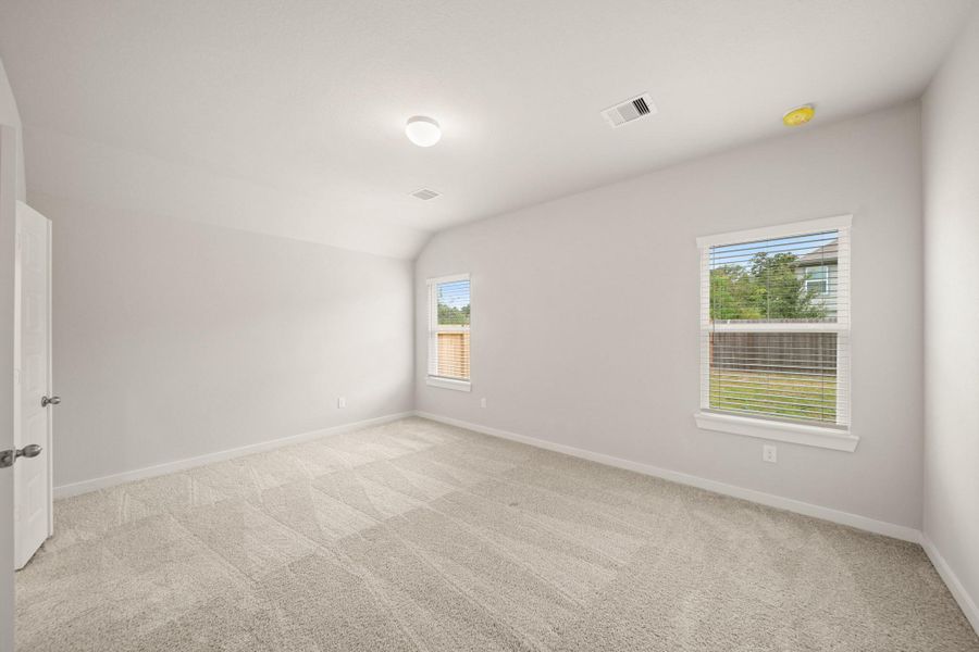Spacious, unfurnished interior of a new home in Barton Creek Ranch, Conroe (Image 10). Spacious, unfurnished interior of a new home in Barton Creek Ranch, Conroe (Image 10).