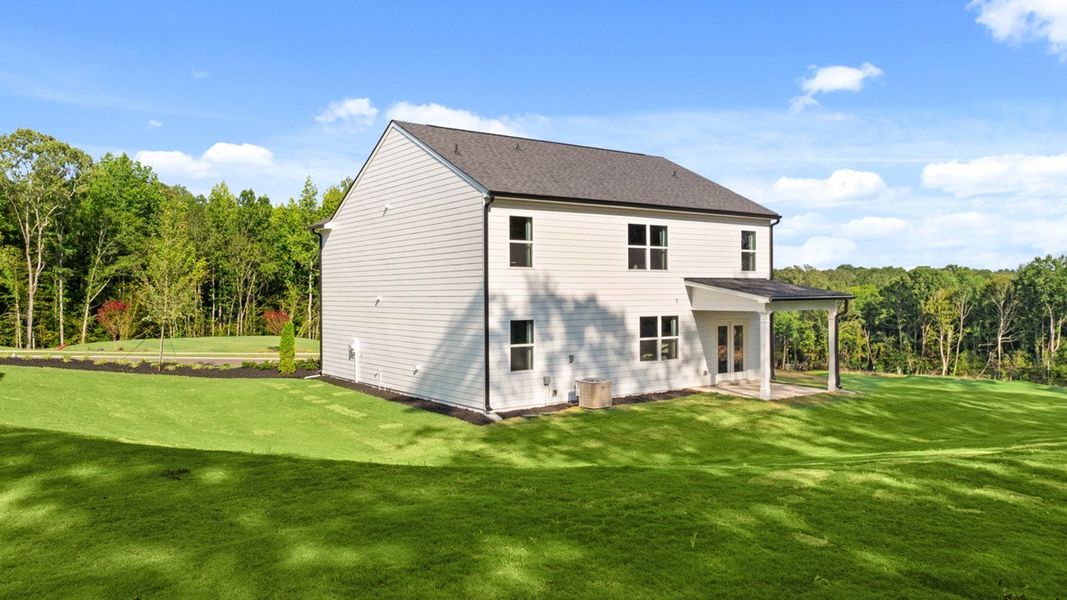 Representative exterior details of a home built from the Hayden by D.R. Horton in Captain's Corner, Grovetown (Image 4).