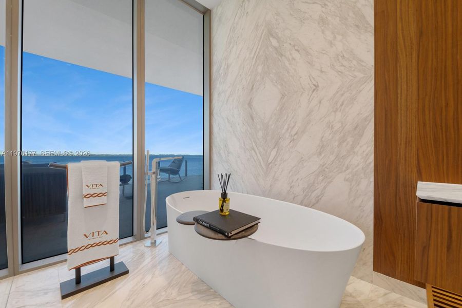 Image 33 of a home in .