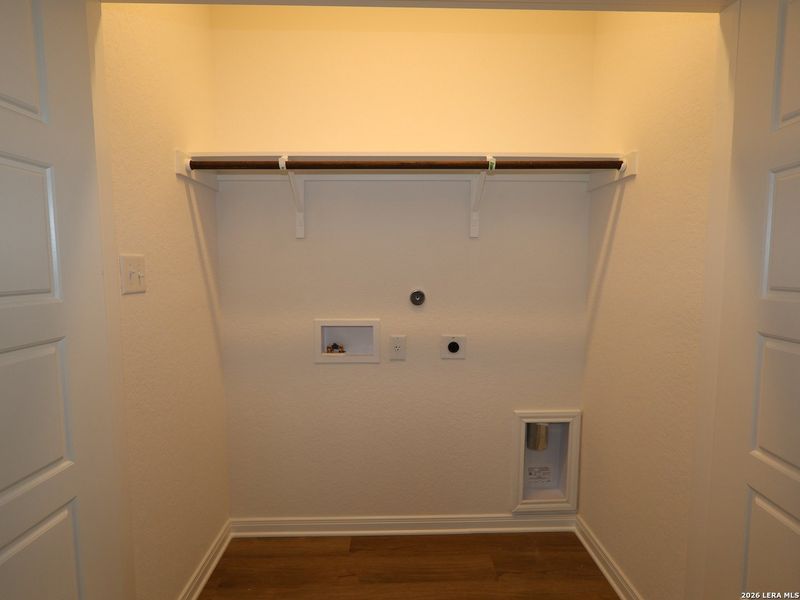 Spacious, unfurnished interior of a new home in Park Place, New Braunfels (Image 19). Spacious, unfurnished interior of a new home in Park Place, New Braunfels (Image 19).