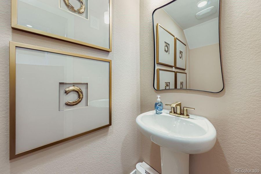 Image 27 of a home in Uplands. Image 27 of a home in Uplands.