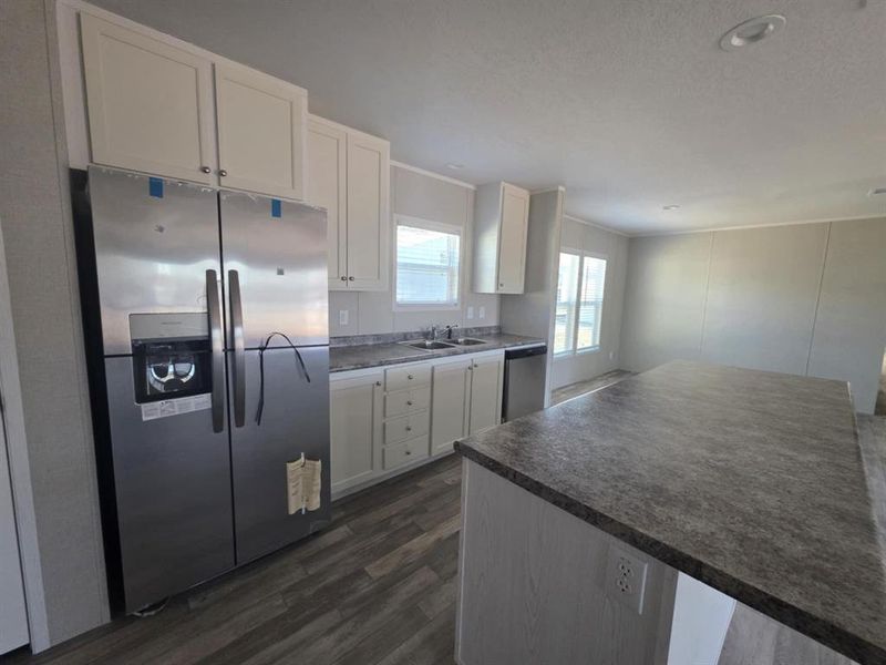 Furnished interior view inside a new home in , Kaufman (Image 5).