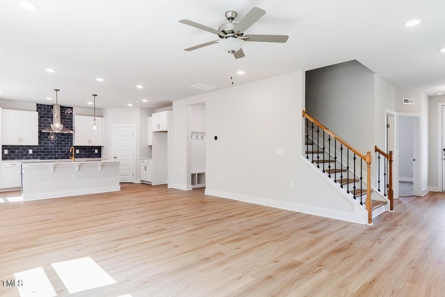 RDU_Hampton Ridge_Lot 26_Redwood_QMI (17 RDU_Hampton Ridge_Lot 26_Redwood_QMI (17