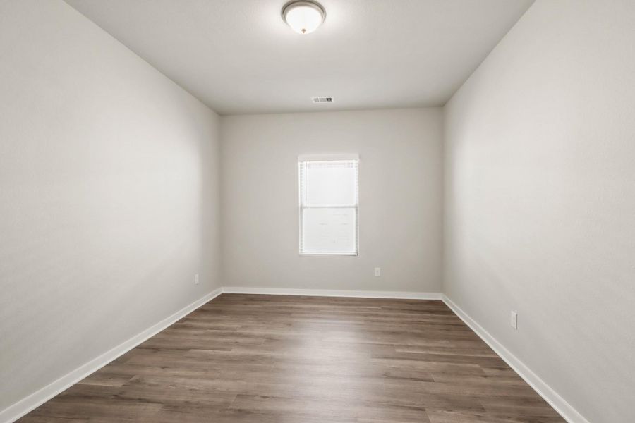 Spacious, unfurnished interior of a new home in Westridge Cove, Conroe (Image 21). Spacious, unfurnished interior of a new home in Westridge Cove, Conroe (Image 21).