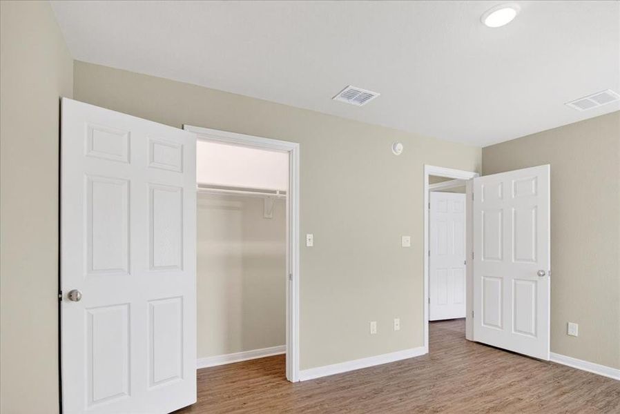 Spacious, unfurnished interior of a new home in , Robinson (Image 29).