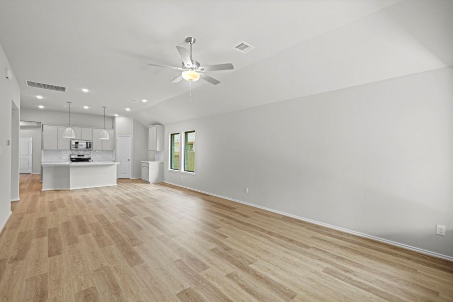 Spacious, unfurnished interior of a new home in The Trails, New Caney (Image 14). Spacious, unfurnished interior of a new home in The Trails, New Caney (Image 14).