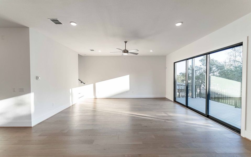 Spacious, unfurnished interior of a new home in Preserve at Lakeway, Austin (Image 17).