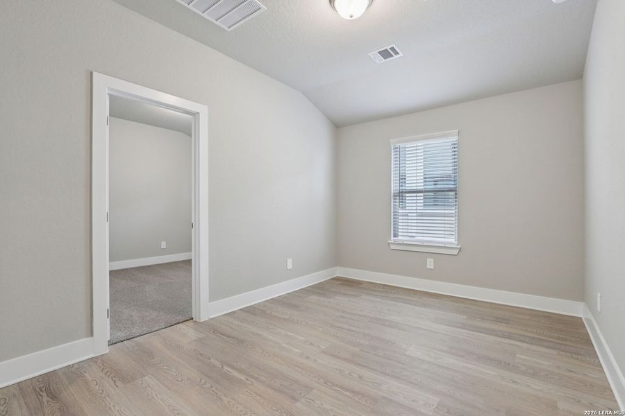 Spacious, unfurnished interior of a new home in Lark Canyon, New Braunfels (Image 32). Spacious, unfurnished interior of a new home in Lark Canyon, New Braunfels (Image 32).