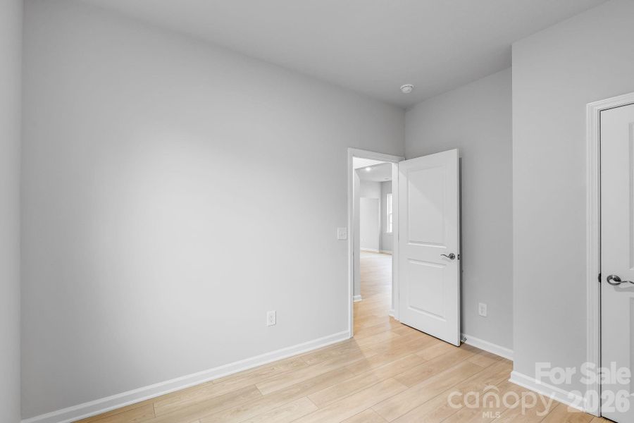 Spacious, unfurnished interior of a new home in Roselyn, Lancaster (Image 16).