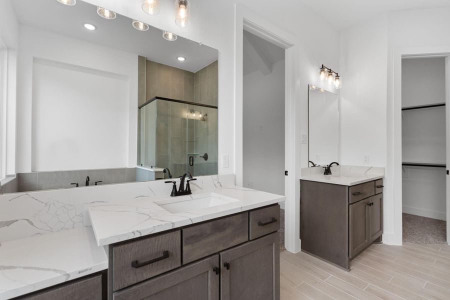 Furnished interior view inside a new home in Riceland, Mont Belvieu (Image 11).