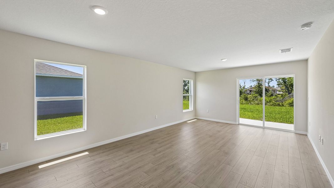 Spacious, unfurnished interior of a new home in Oakfield Lakes, Parrish (Image 14). Spacious, unfurnished interior of a new home in Oakfield Lakes, Parrish (Image 14).