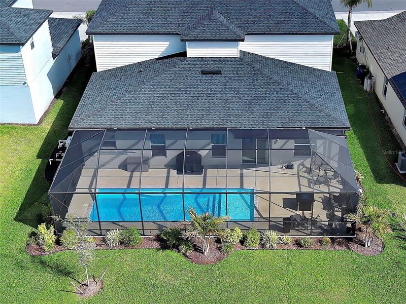 Exterior details and patio area of a home in , North Fort Myers (Image 4).