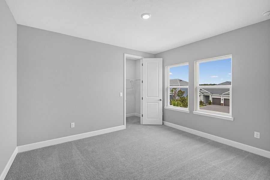 Spacious, unfurnished interior of a new home in Victoria Lakes, Odessa (Image 17).