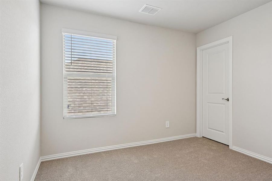 Spacious, unfurnished interior of a new home in Parks at Foster Crossing - Signature Series, Anna (Image 23).