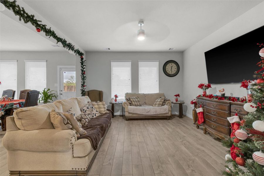 Furnished interior view inside a new home in Fairpark Village, Rosenberg (Image 27).