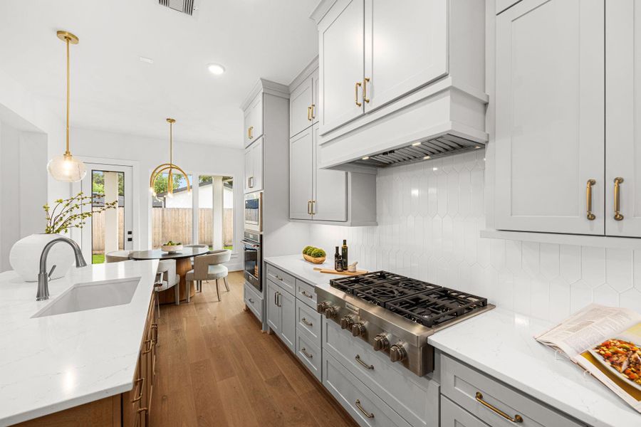 Example Photo of Builders Previously Built Homes.