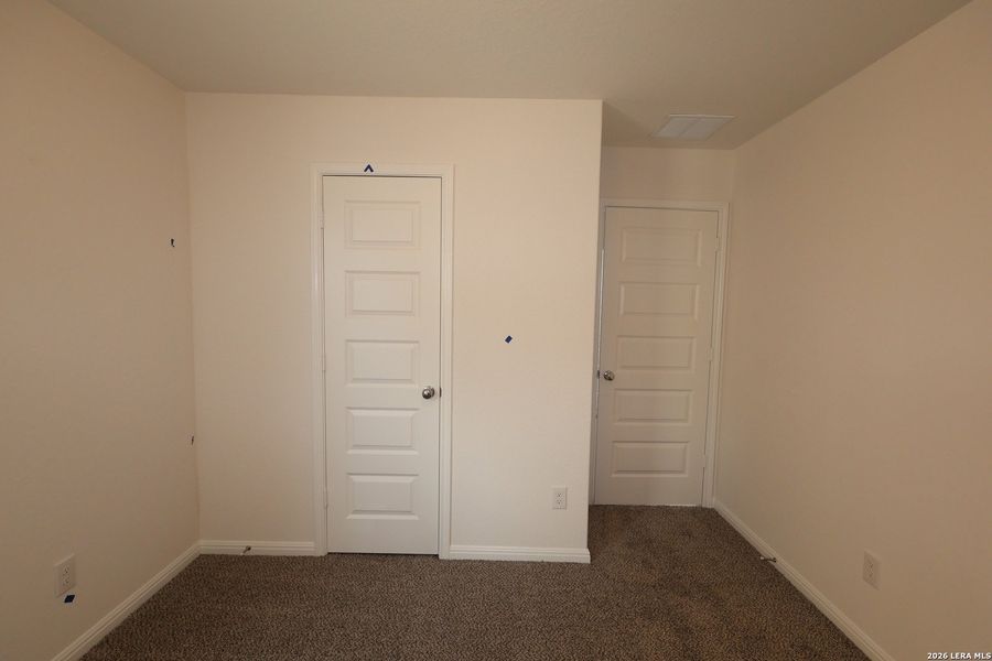Spacious, unfurnished interior of a new home in Verano Farms, San Antonio (Image 27).
