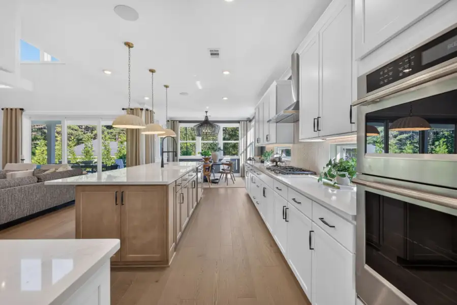 Representative furnished interior of a home built from the Roseland by Pulte Homes in Windsor Court, Fayetteville (Image 29).