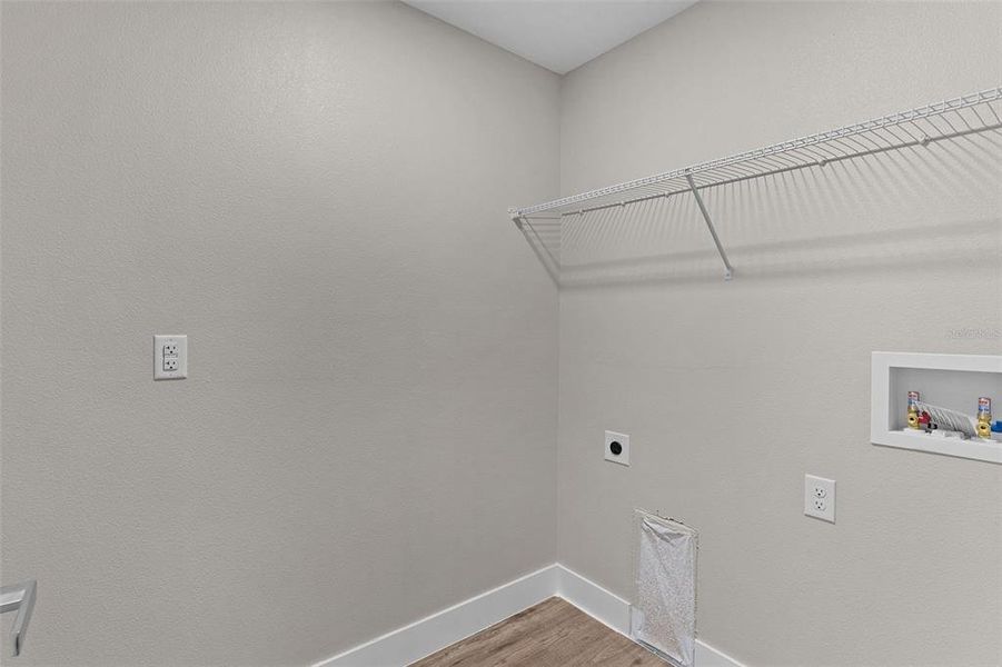 Spacious, unfurnished interior of a new home in , Citrus Springs (Image 17).