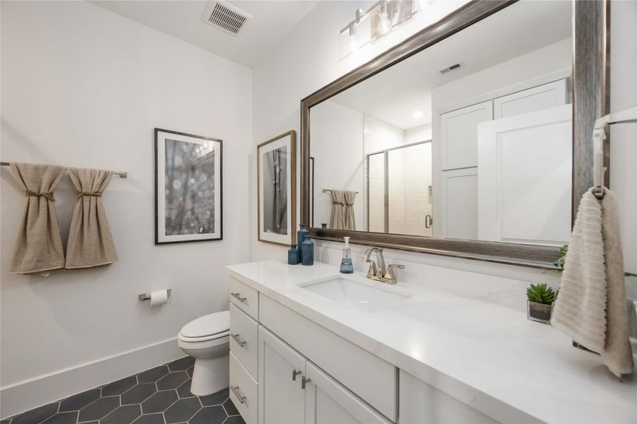 Furnished interior view inside a new home in Timbergrove Trails, Houston (Image 25). Furnished interior view inside a new home in Timbergrove Trails, Houston (Image 25).