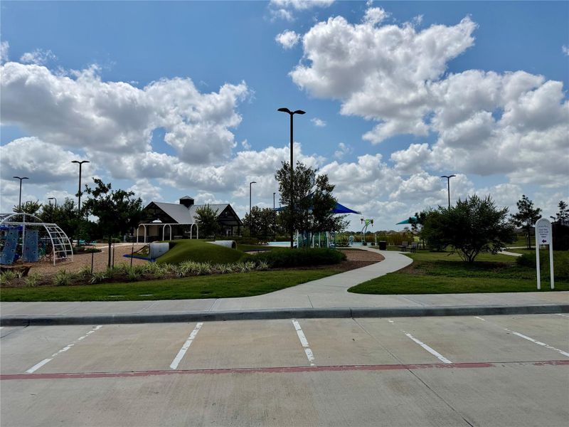 Community amenities in , Cypress (Image 38).