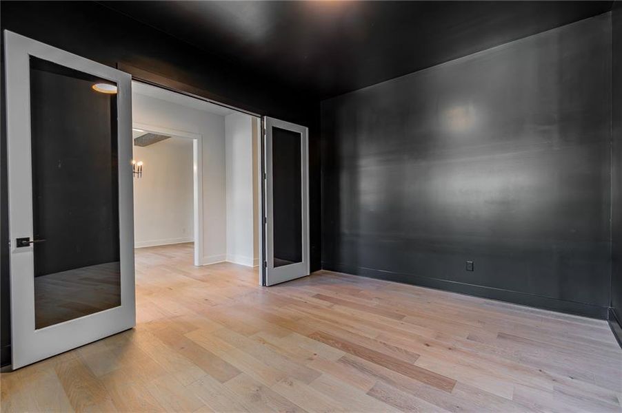 Spacious, unfurnished interior of a new home in , Gainesville (Image 29).