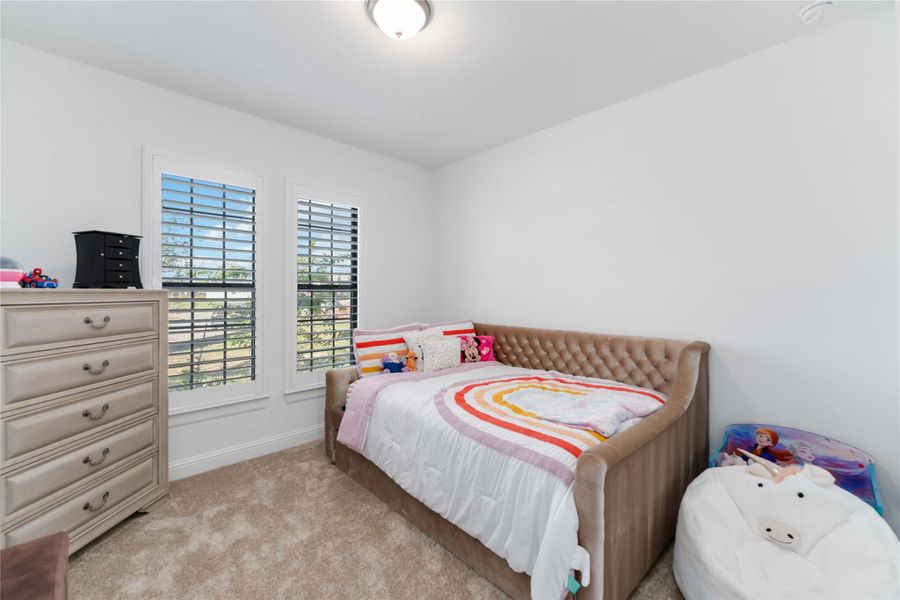 Secondary bedroom Secondary bedroom