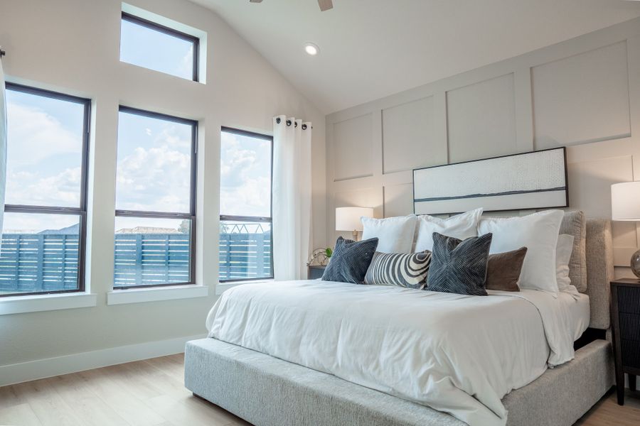 Representative furnished interior of a home built from the Crockett by Beazer Homes in Austin Point, Richmond (Image 11).