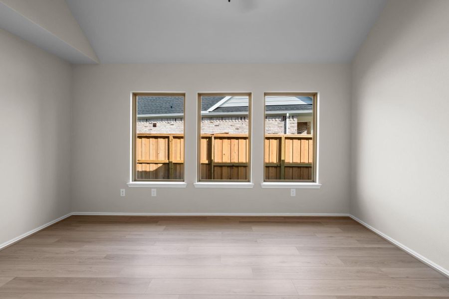 Spacious, unfurnished interior of a new home in Dunham Pointe 50', Cypress (Image 28).