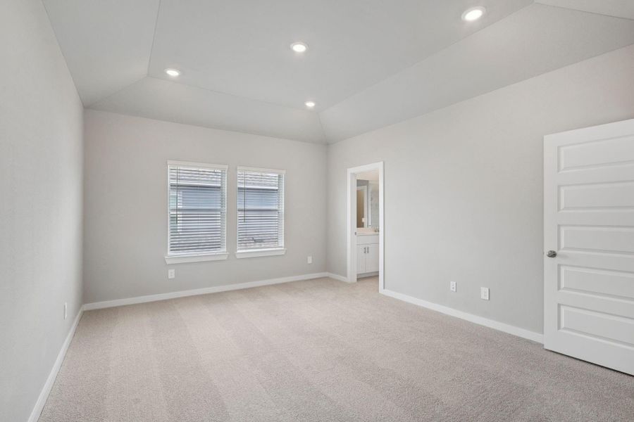 Spacious, unfurnished interior of a new home in Pinewood Trails - City Series, Atascocita (Image 25). Spacious, unfurnished interior of a new home in Pinewood Trails - City Series, Atascocita (Image 25).