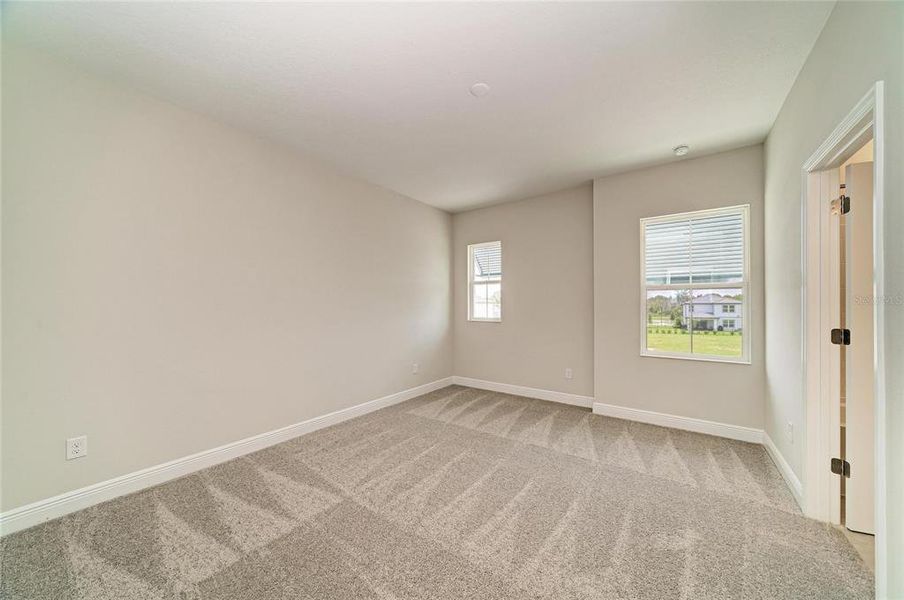 Spacious, unfurnished interior of a new home in North River Ranch, Parrish (Image 33).