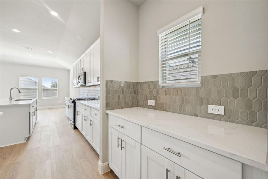 Photo is not of the actual home, but is an inspirational photo of builder’s model home and may depict options, furnishings, and/or decorator features that are not included. Photo is not of the actual home, but is an inspirational photo of builder’s model home and may depict options, furnishings, and/or decorator features that are not included.