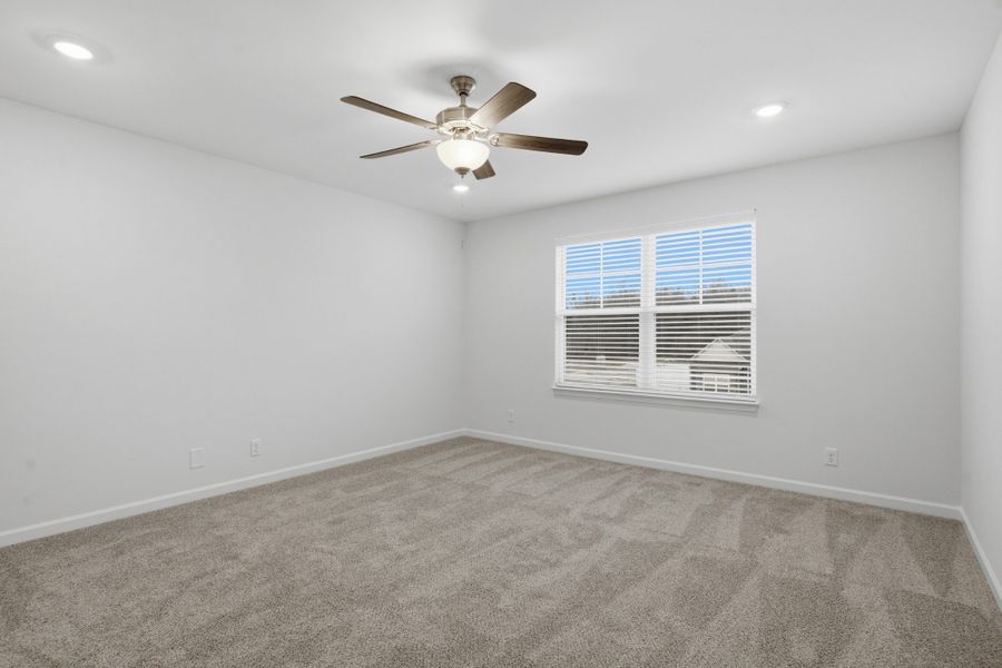 Spacious, unfurnished interior of a new home in Salem Landing, Rockvale (Image 23).