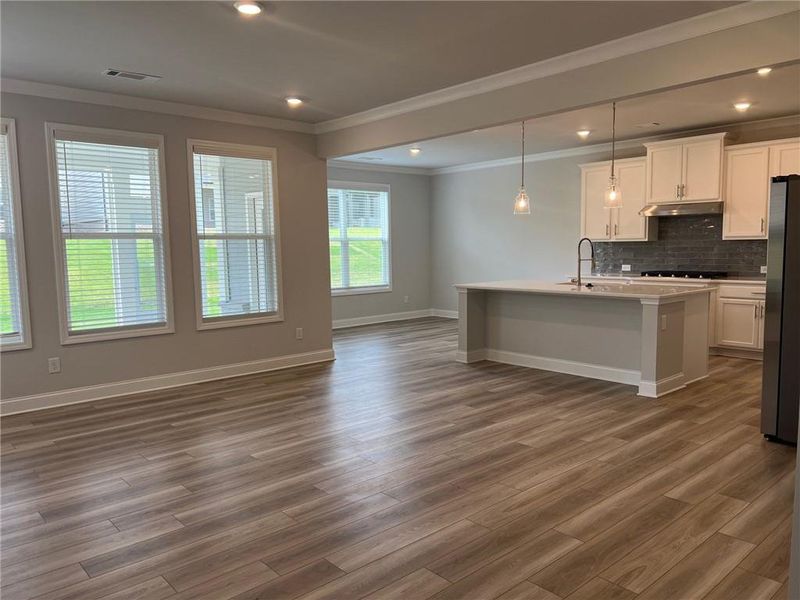 Spacious, unfurnished interior of a new home in Crofton Place Enclave, Snellville (Image 49).